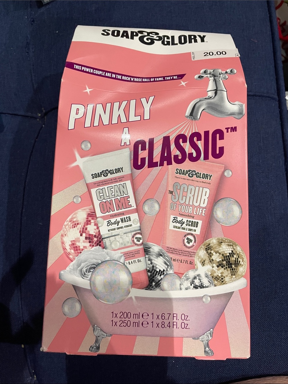 Soap & Glory Pinkly A Classic Gift Set - Pink